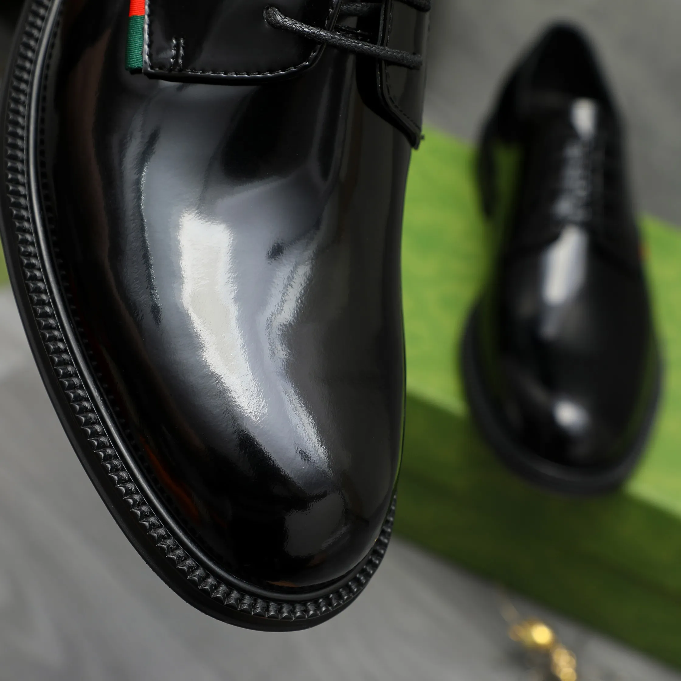 Men's shoes 💰500 Product trademark: GUCCI "Gucci" business lace-up leather shoes Regular size: 38-44 (45.46 custom-made, non-returnable) Product materials: Selected patent cowhide upper, cowhide lining, original rubber outsole